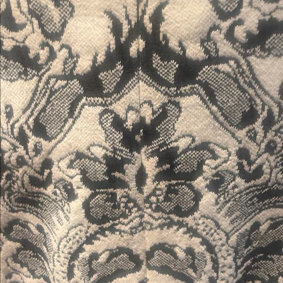 J. McLaughlin Blue and Cream Patterned Midi Dress - Picture 4 of 7